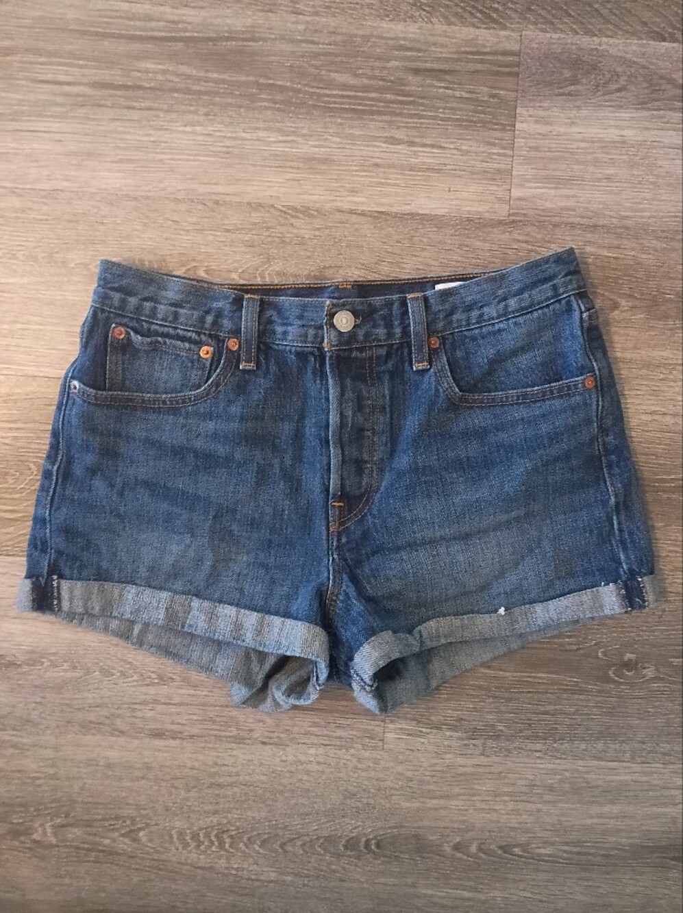 Levi's White Oak Dark Blue Denim Women's Rolled Hem Shorts